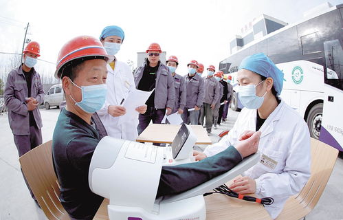 天門市創(chuàng)新推出“一站式”移動(dòng)健康體檢車，精準(zhǔn)服務(wù)農(nóng)民工健康